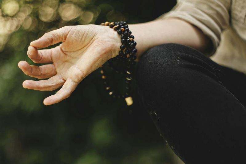 Pratiche di Yoga Invernali: Mantieni il Calore Interiore